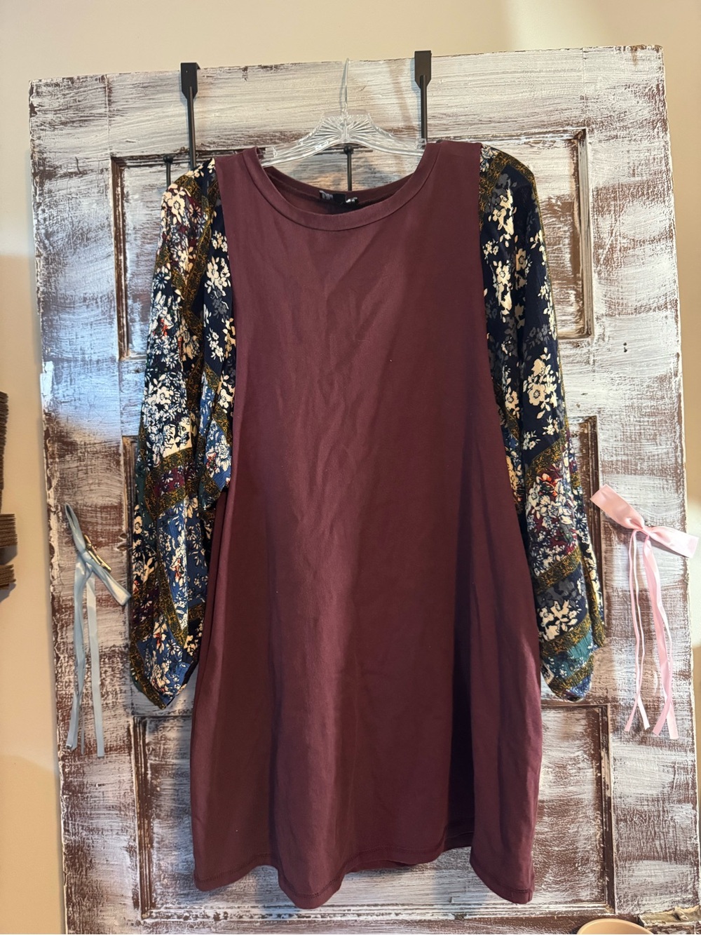 Women’s Burgundy Long-Sleeve Dress with Floral Balloon Sleeves